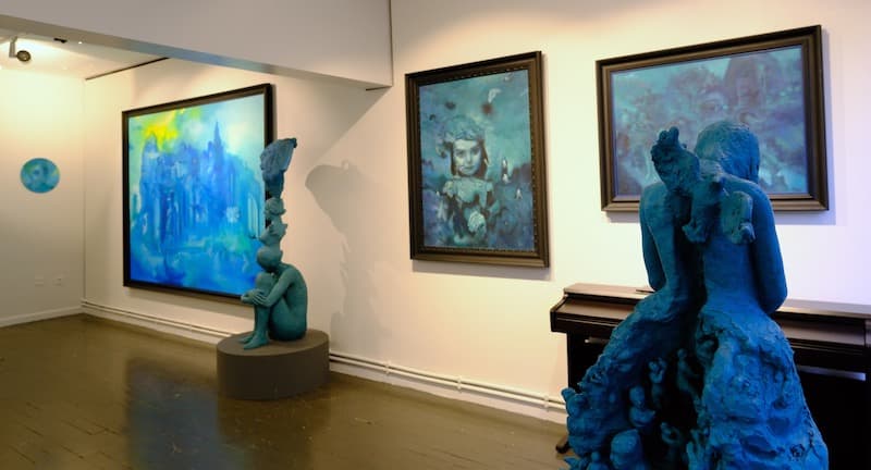 Yonca Saraçoğlu, “Untold Tales” ile Resim ve Heykeli Bir Araya Getiriyor