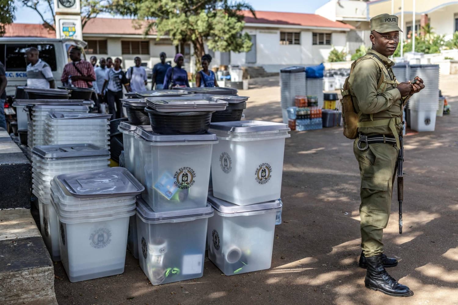 Uganda votes in fear amid internet blackout and police crackdown