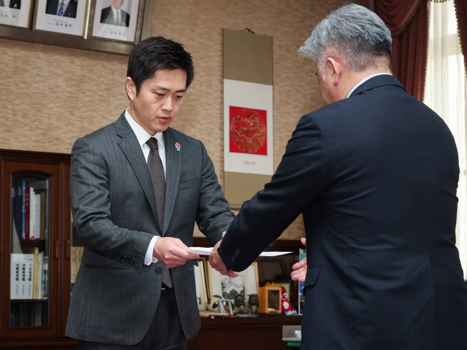 Yoshimura gambles on double election to push plan to merge Osaka city’s wards