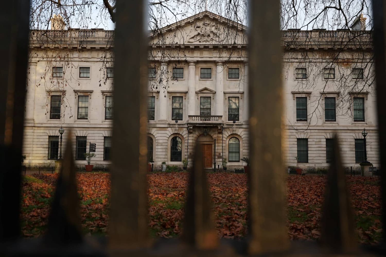 U.K. lays groundwork to approve controversial Chinese embassy