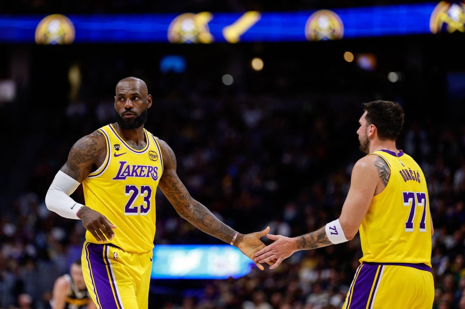 LeBron James breaks NBA all-time field goal record in Lakers loss