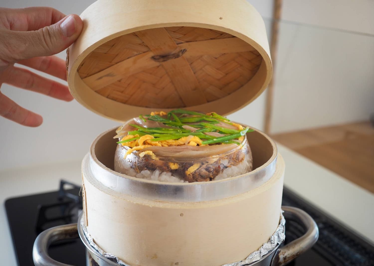 Need a quick, healthy meal? Steam a bowl of sushi