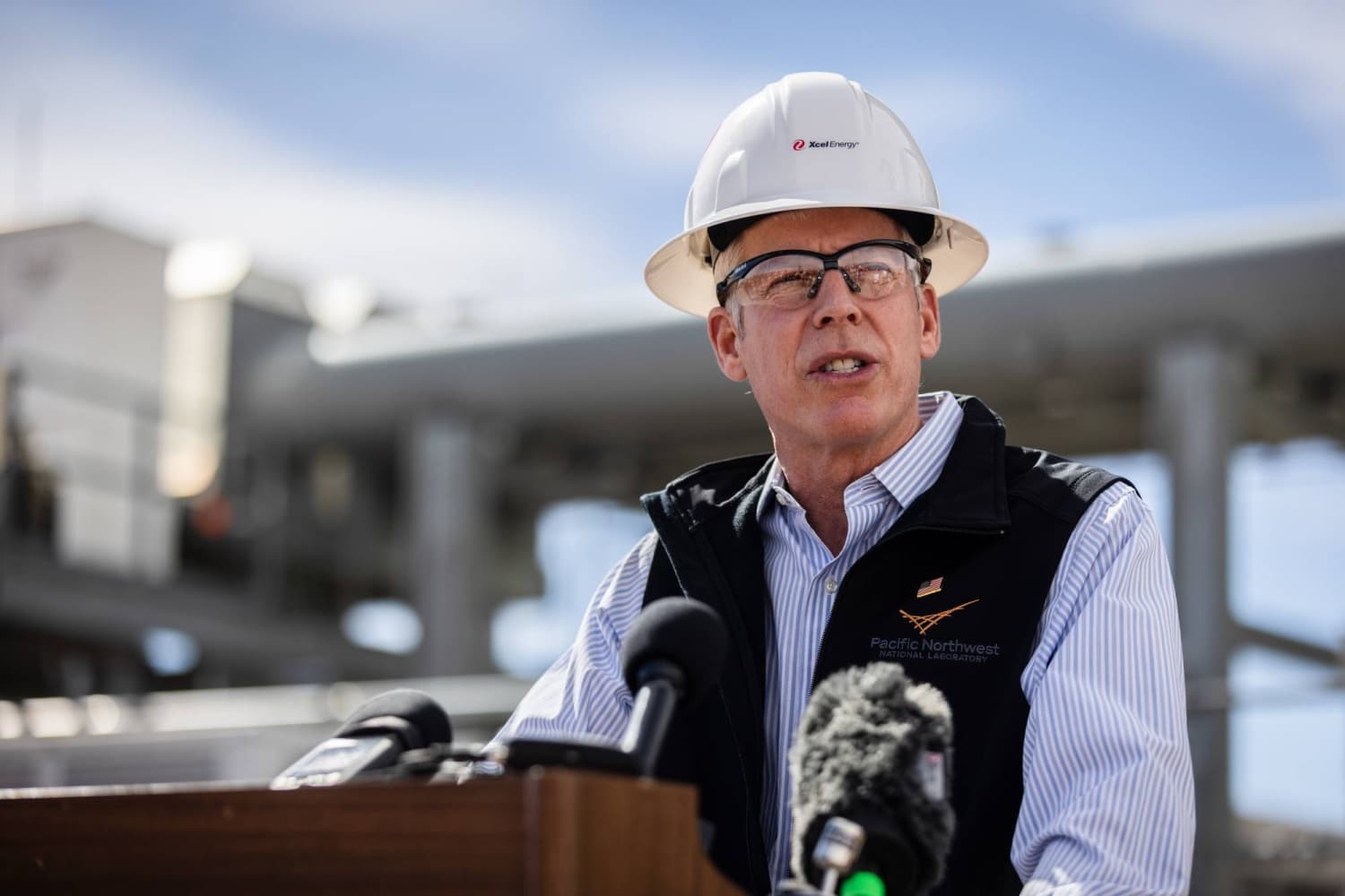 Trump officials’ mixed Iran messages prompt more volatility