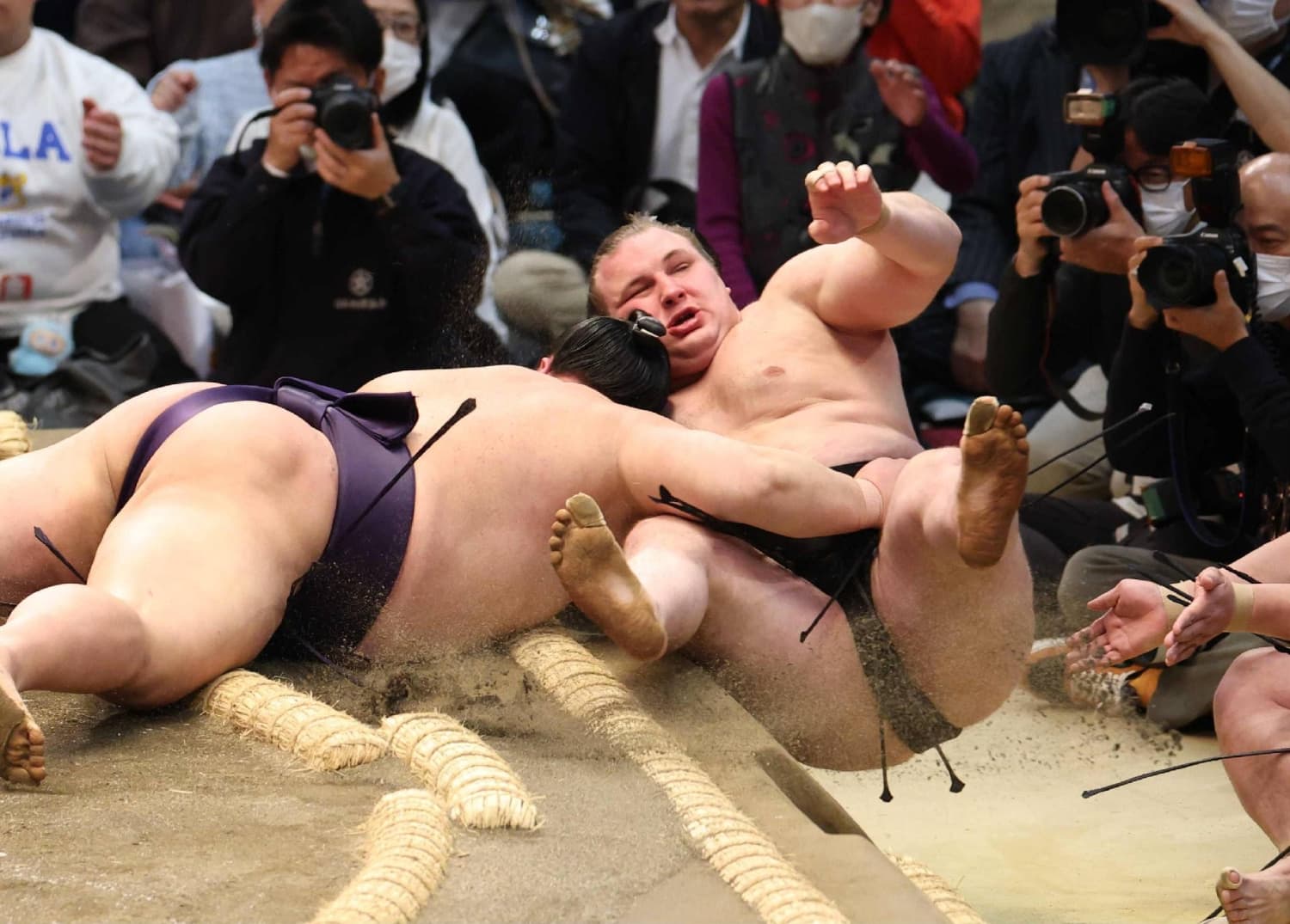 Aonishiki’s busted yokozuna bid disappointing, but not concerning