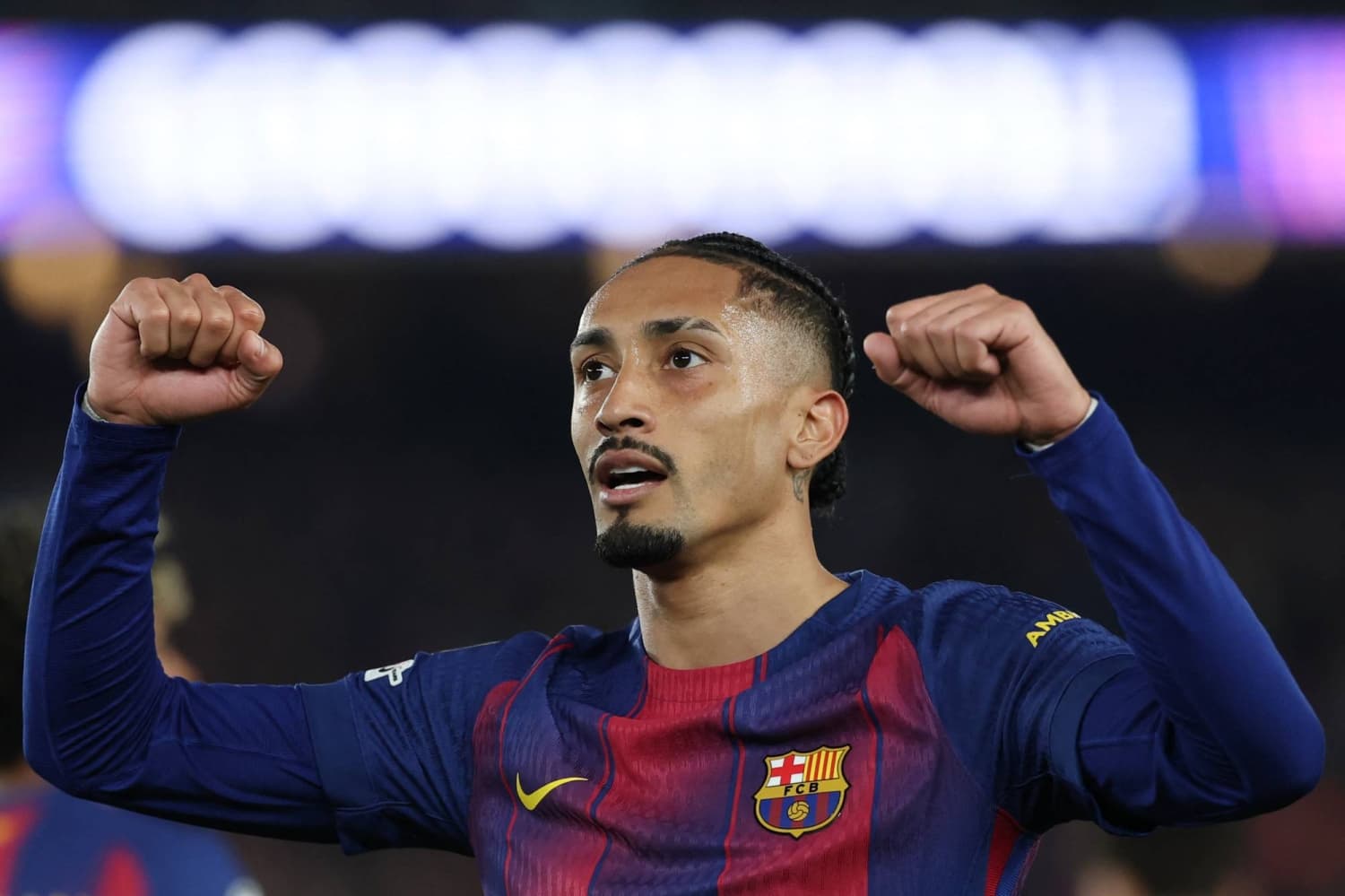 Barcelona hits seven past Newcastle to roar into Champions League quarters