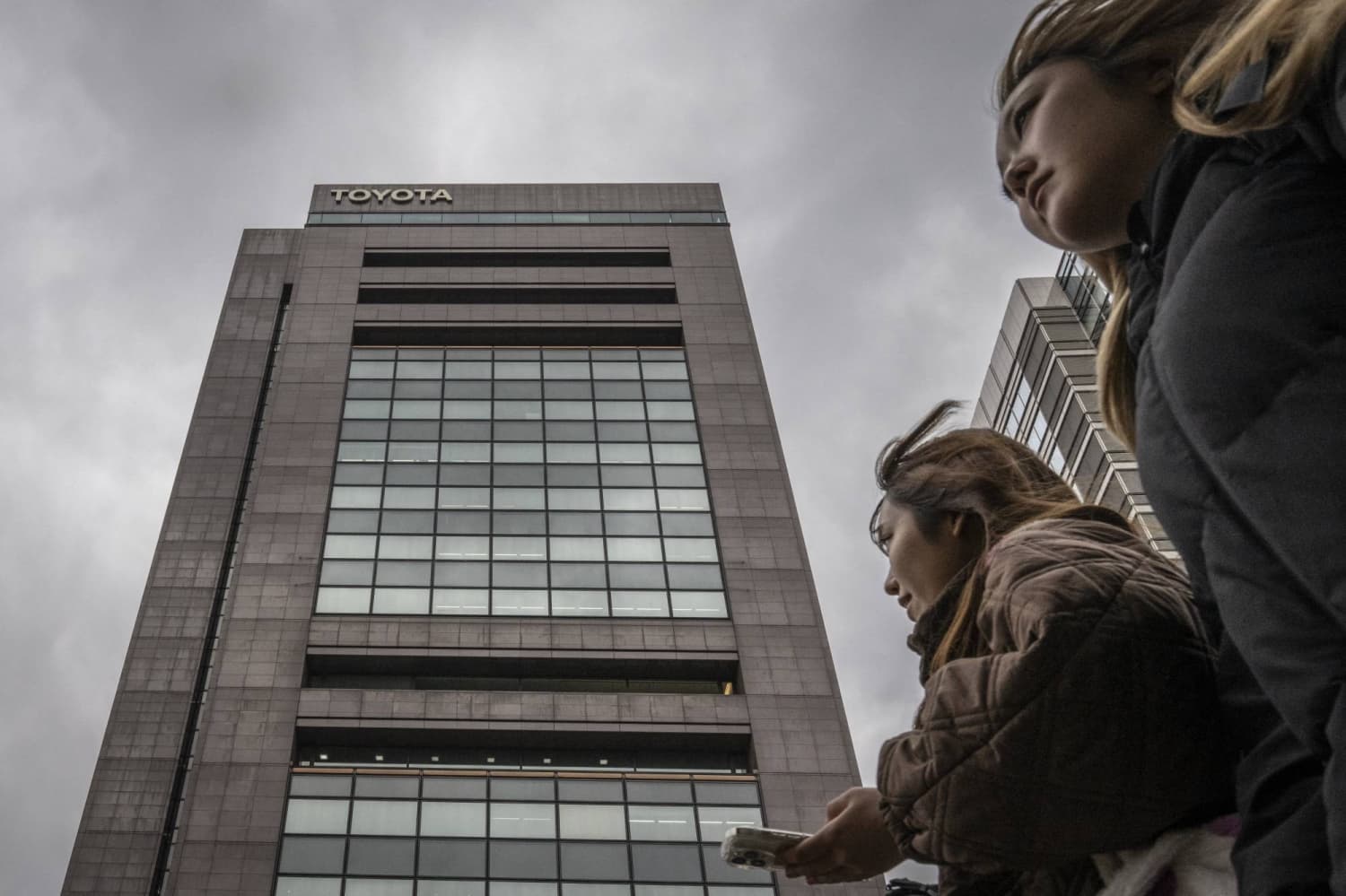 Toyota plans $1 billion investment in two of its U.S. plants