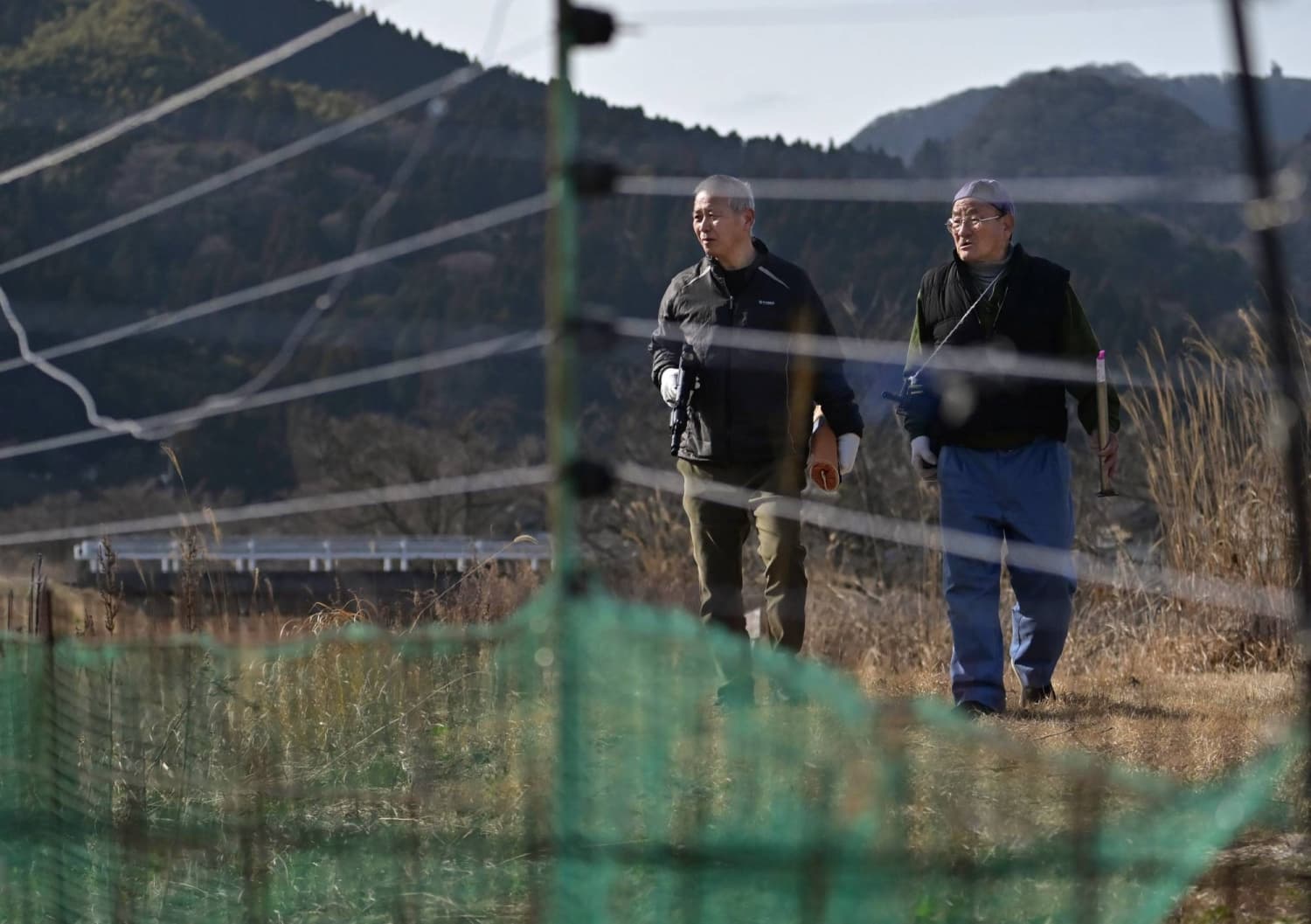 Shimane farming districts face onslaught from rising monkey population