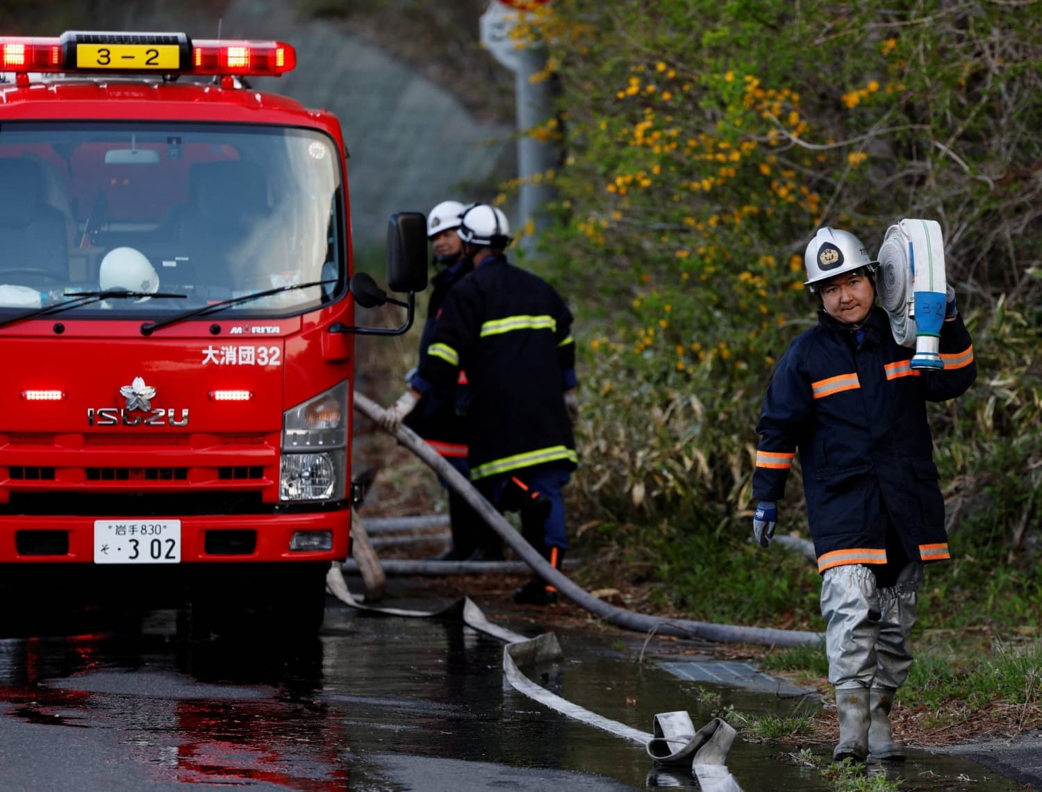 Tsunami survivor battles wildfire to protect hometown in Iwate Prefecture