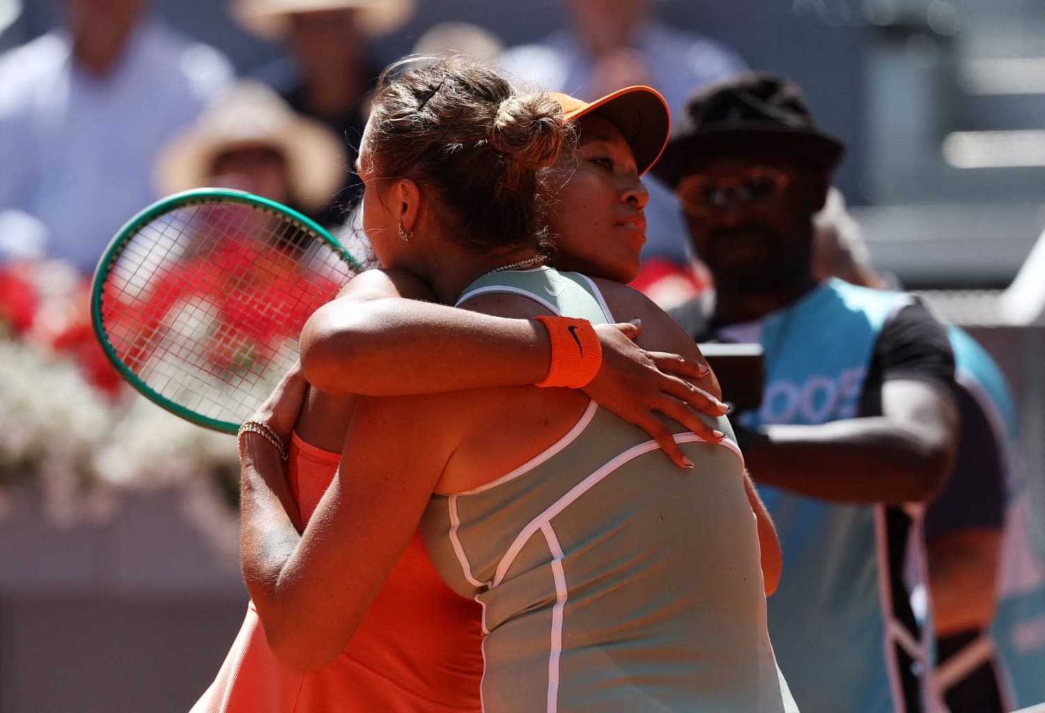 Elena Rybakina crashes out of Madrid Open as Aryna Sabalenka beats Naomi Osaka