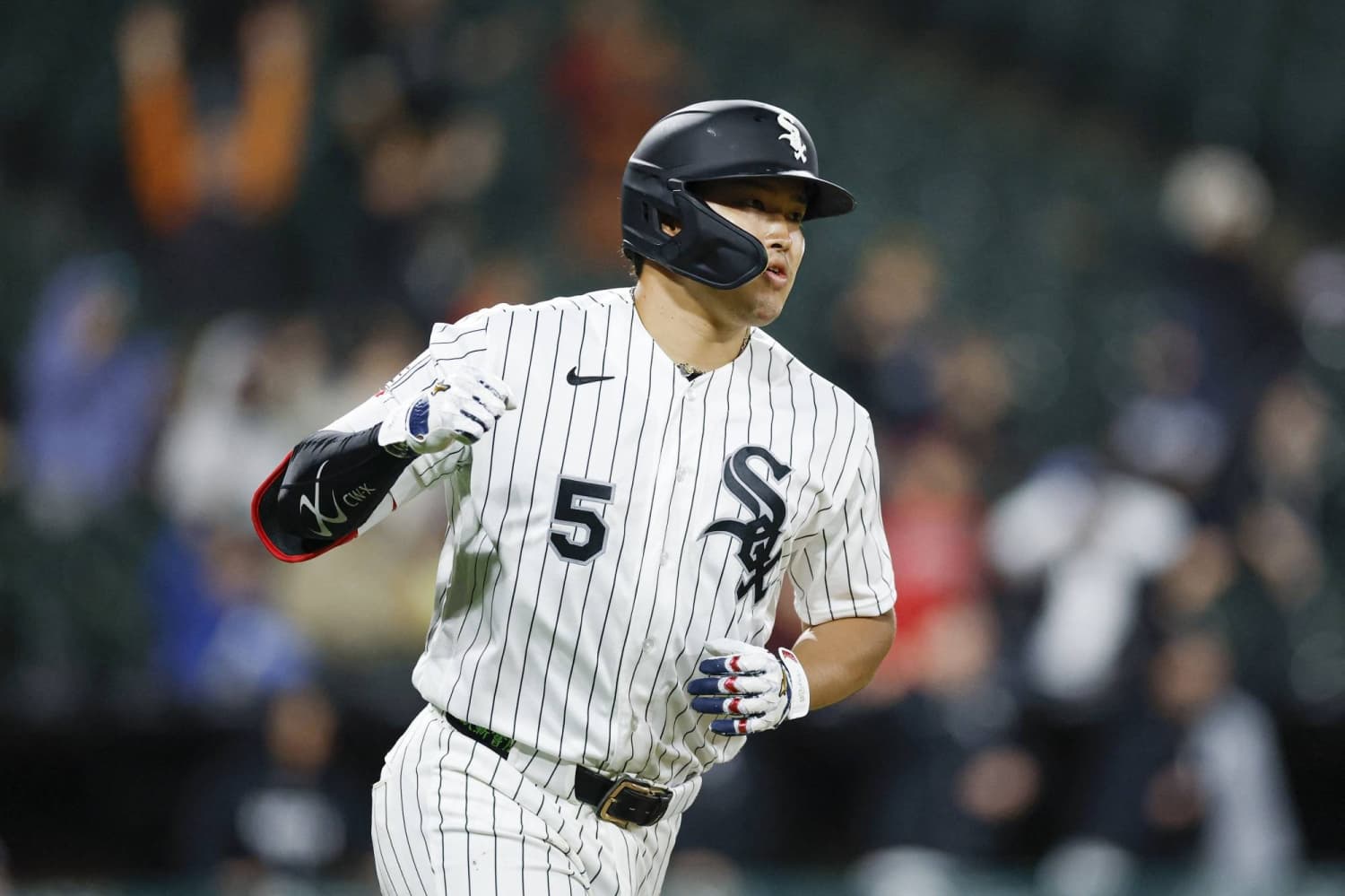 Murakami blasts three-run homer to spark White Sox rally past Angels