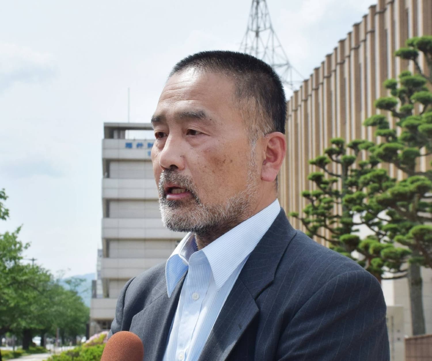 Man acquitted over 1986 murder seeks state compensation