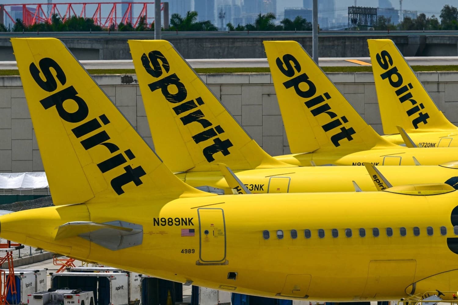 Spirit ends operations after White House bailout collapses