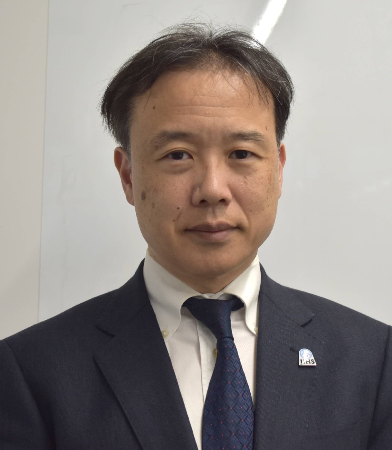 Aged people still cautioned against COVID-19 during Golden Week