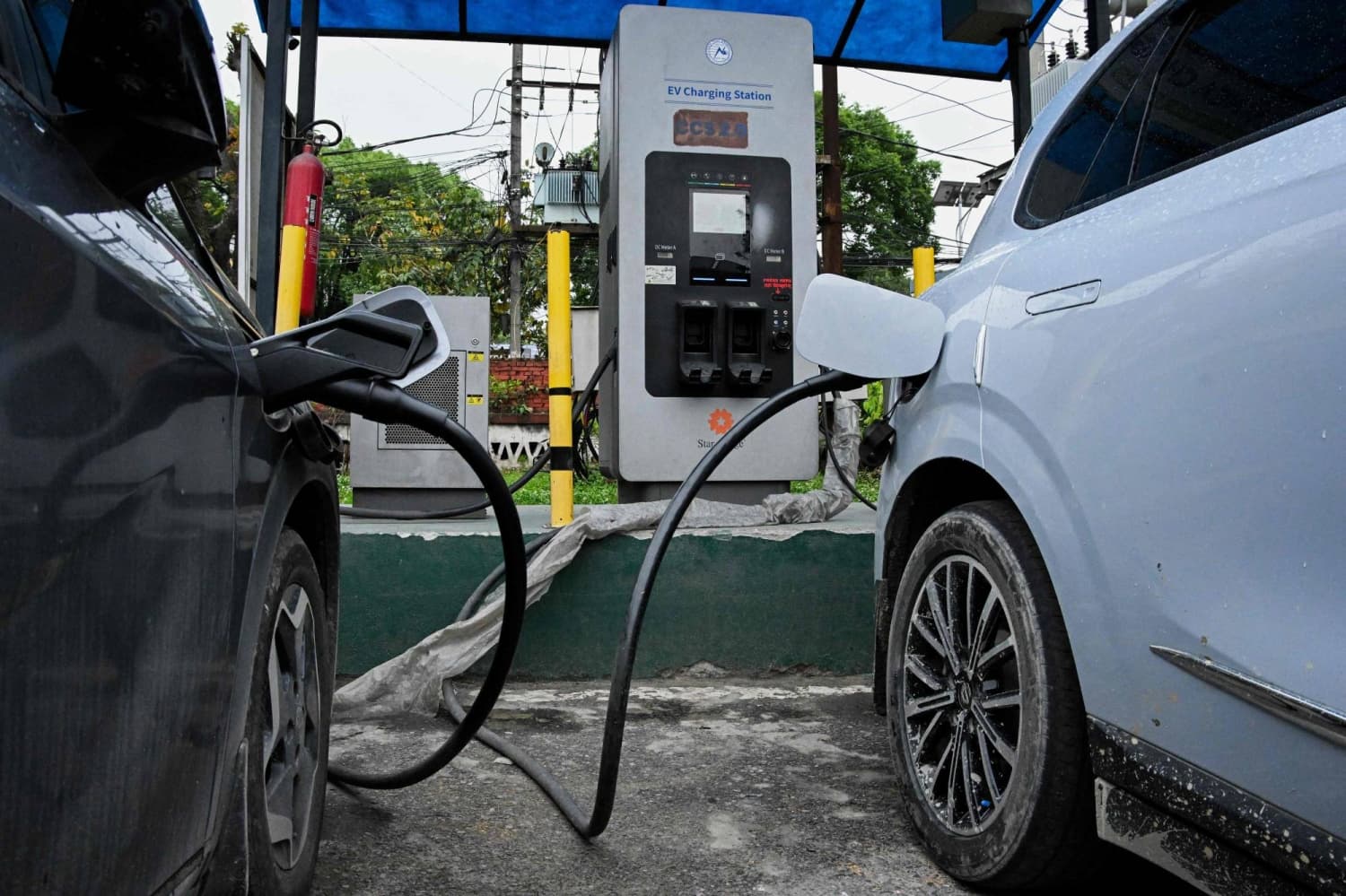 More people in Nepal drive electric, evading global fuel shocks