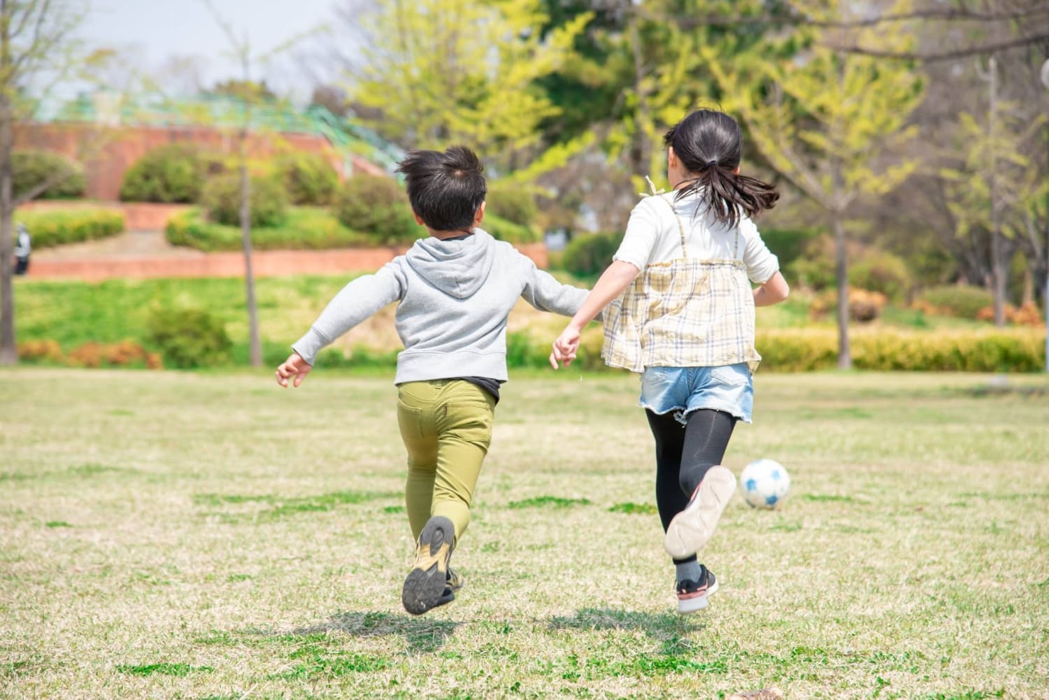 Japan's child population down for 45th straight year