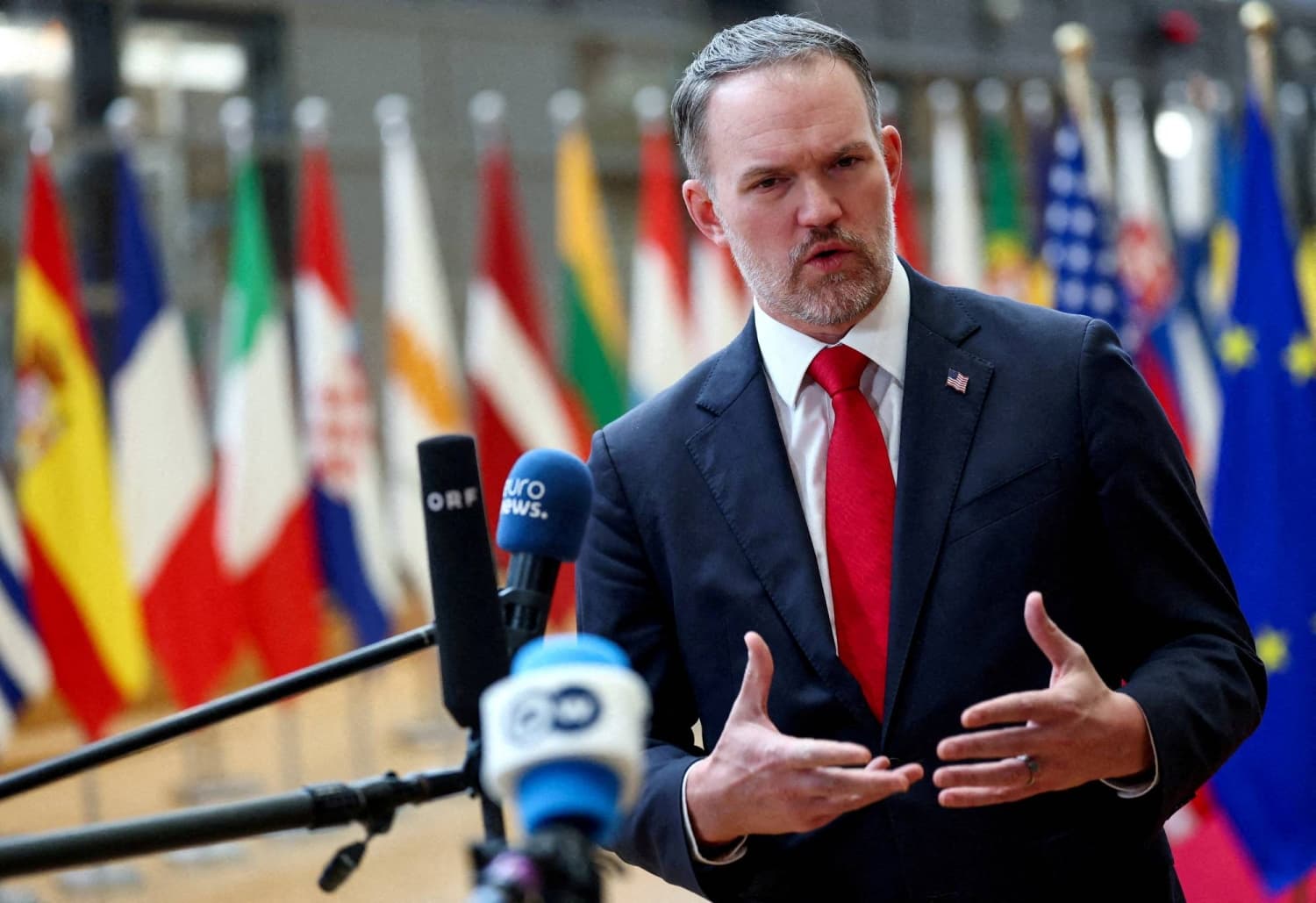 Washington to proceed with plan to hike EU car tariffs, U.S. trade official says