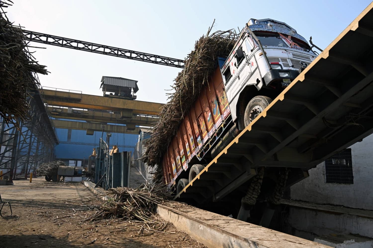 Oil price rises bolster India's ethanol push despite drawbacks