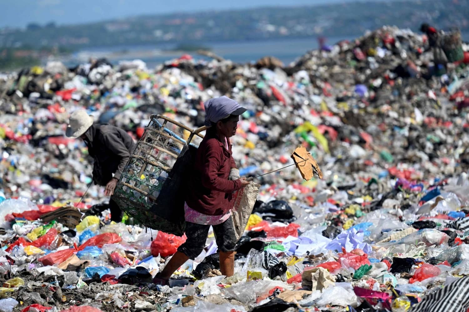 Bali drowning in trash after landfill closed