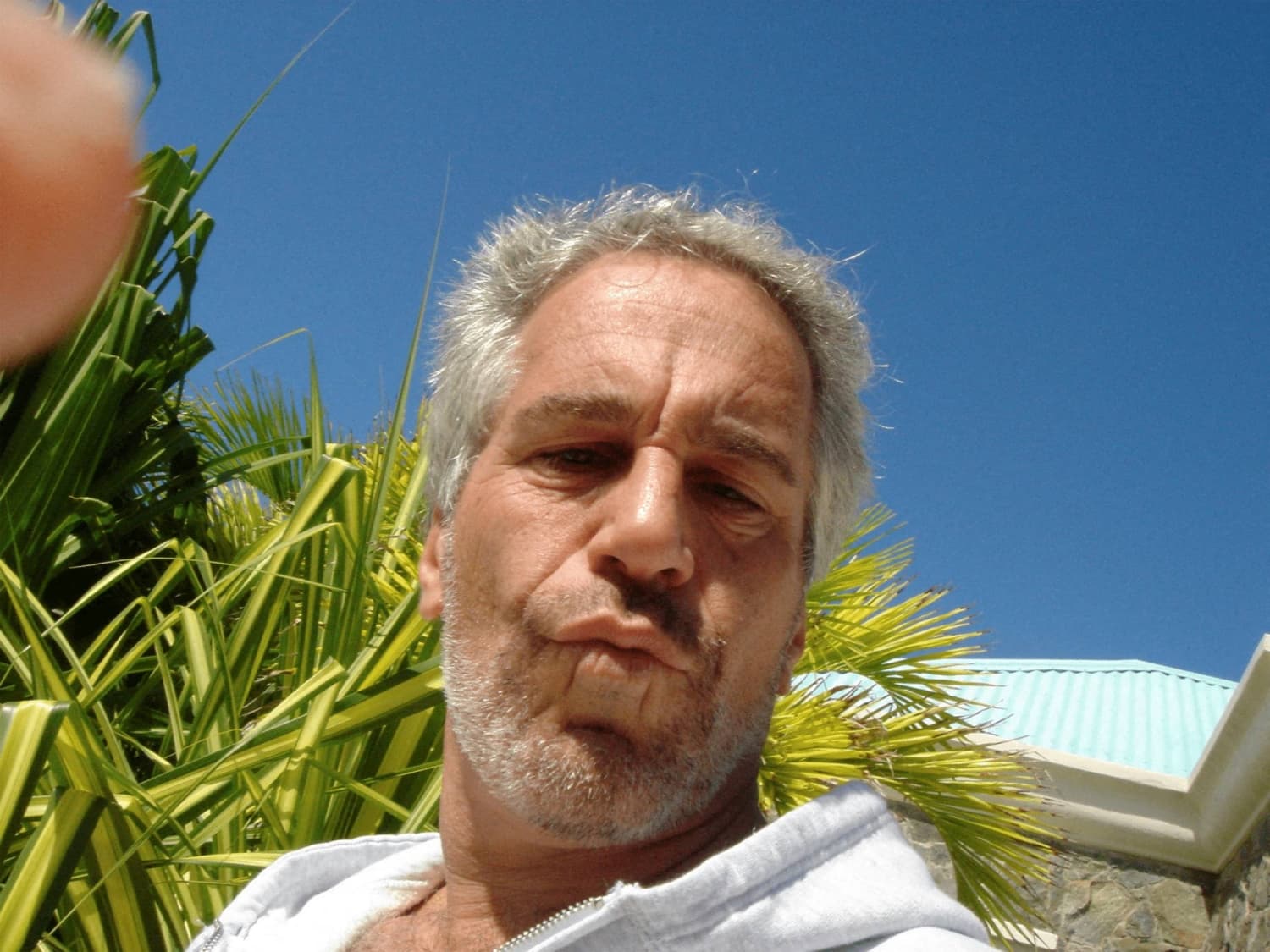 New York judge releases purported Epstein suicide note