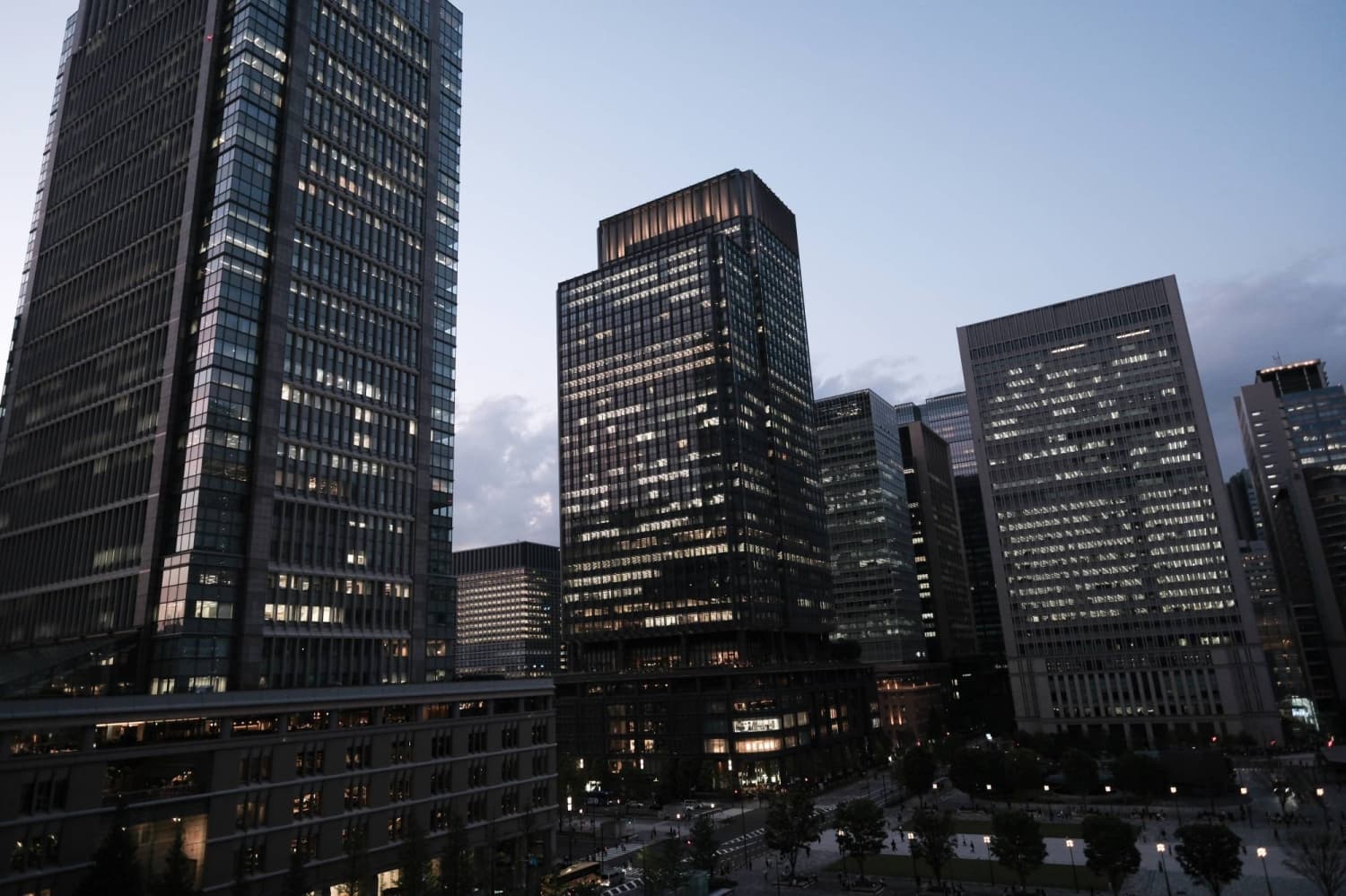 Japan's 20-Year Bond Yield Reaches Highest Level Since 1997 Amid Inflation Concerns
