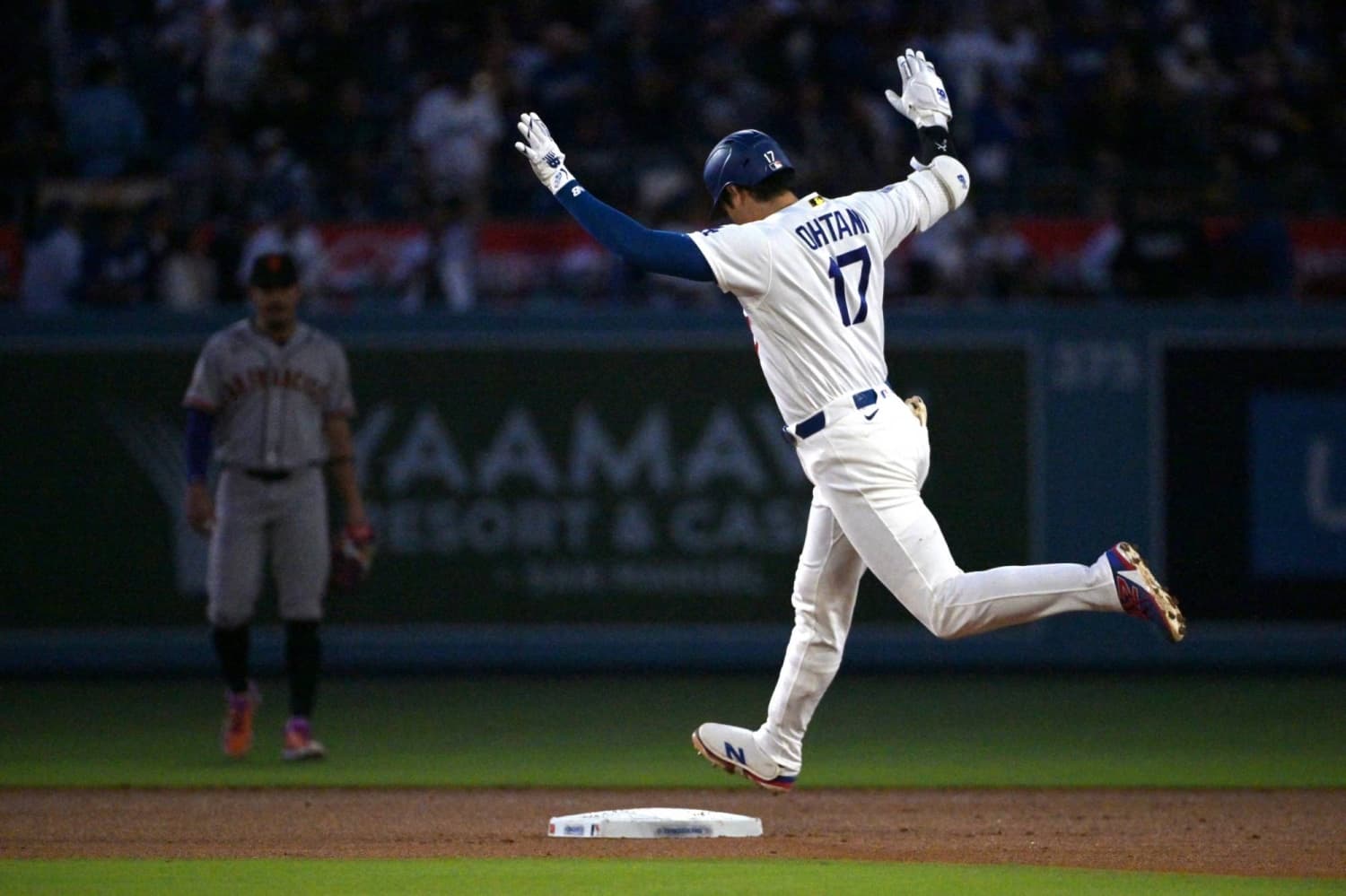 Giants Defeat Dodgers Again as Ohtani Ends Home Run Drought
