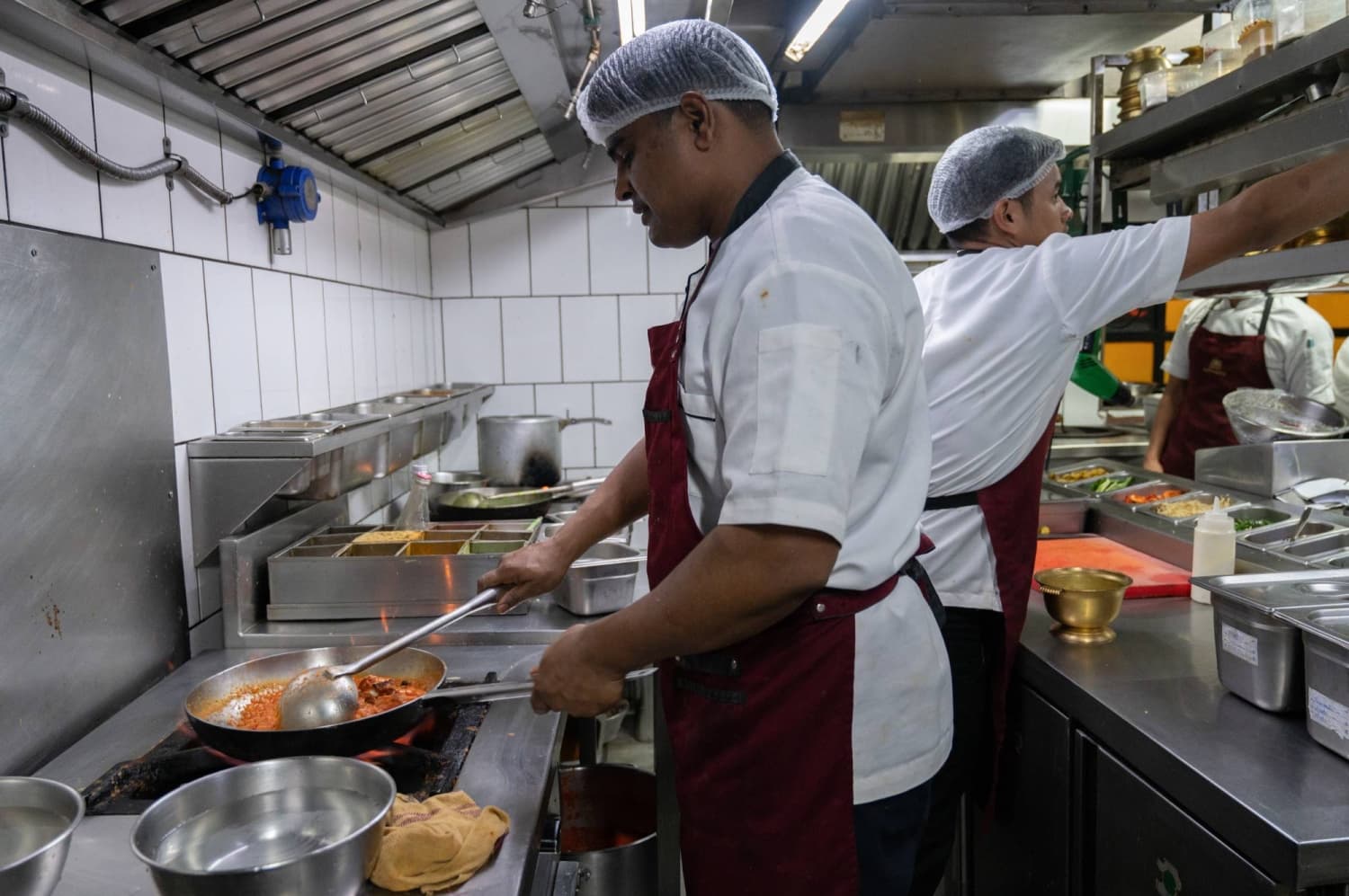 Japan's Food Sector Faces Labor Shortages and Rising Costs Amid Immigration Policy Challenges