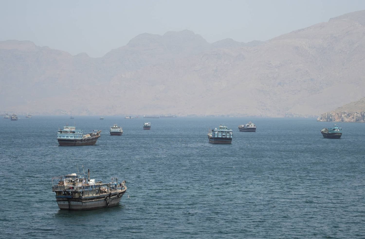 Oil Shipments from Hormuz Increase as Supertankers Depart