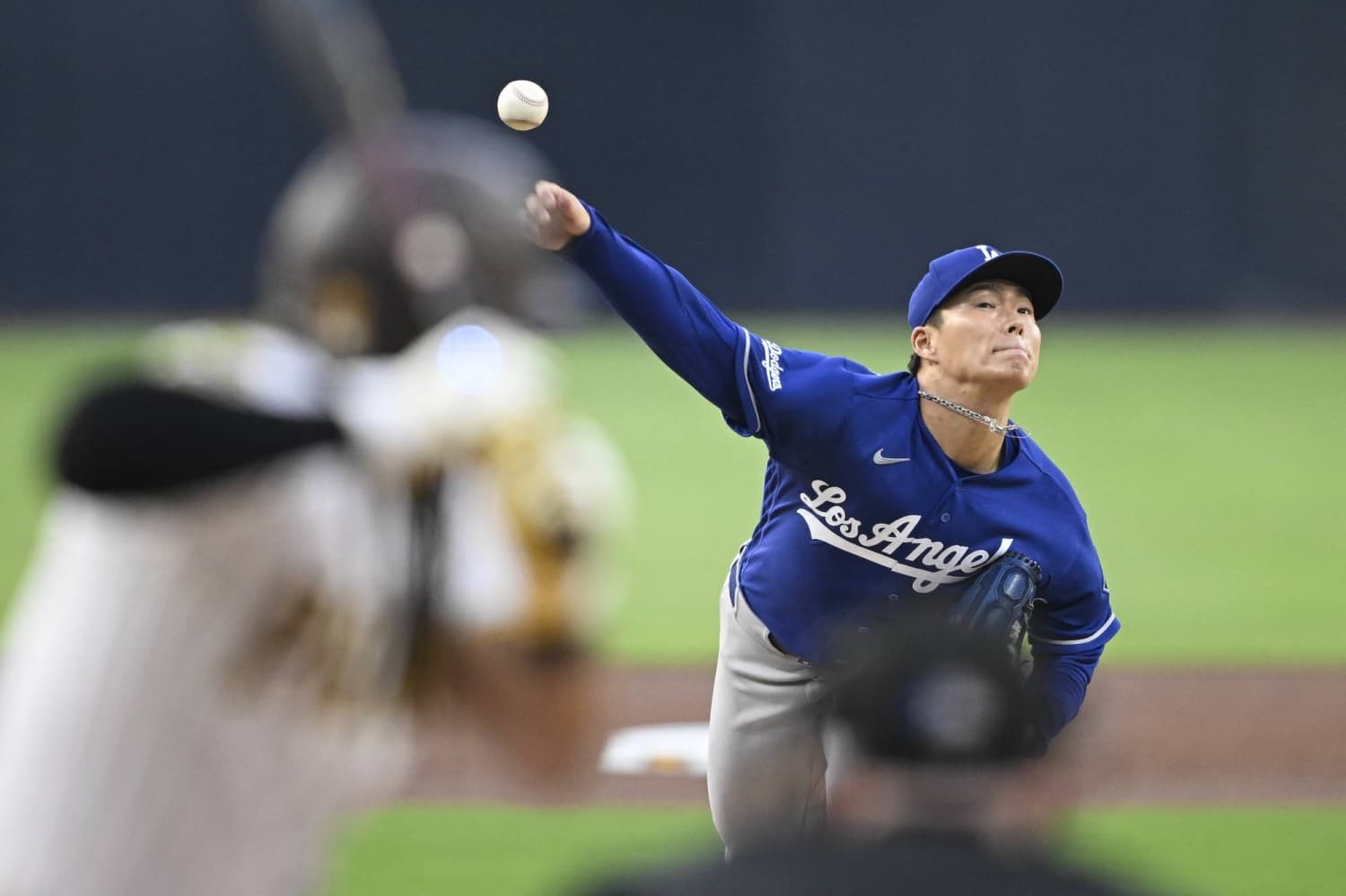 Miguel Andujar's Home Run Secures 1-0 Victory for Padres Over Dodgers