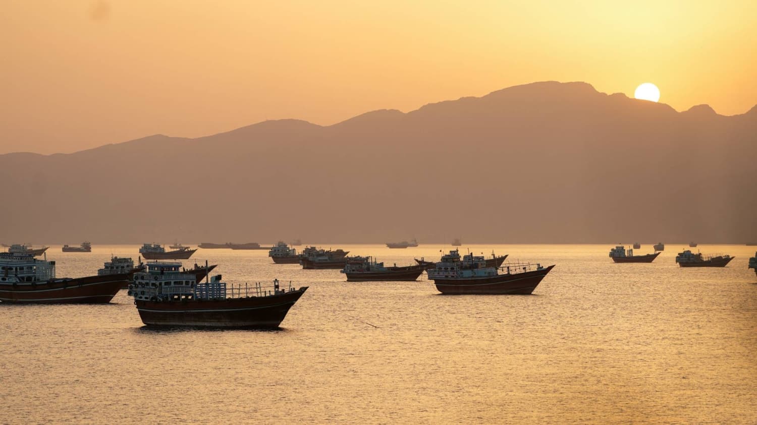 Iran's Proposed Permits for Submarine Cables in Strait of Hormuz Raises Legal Concerns