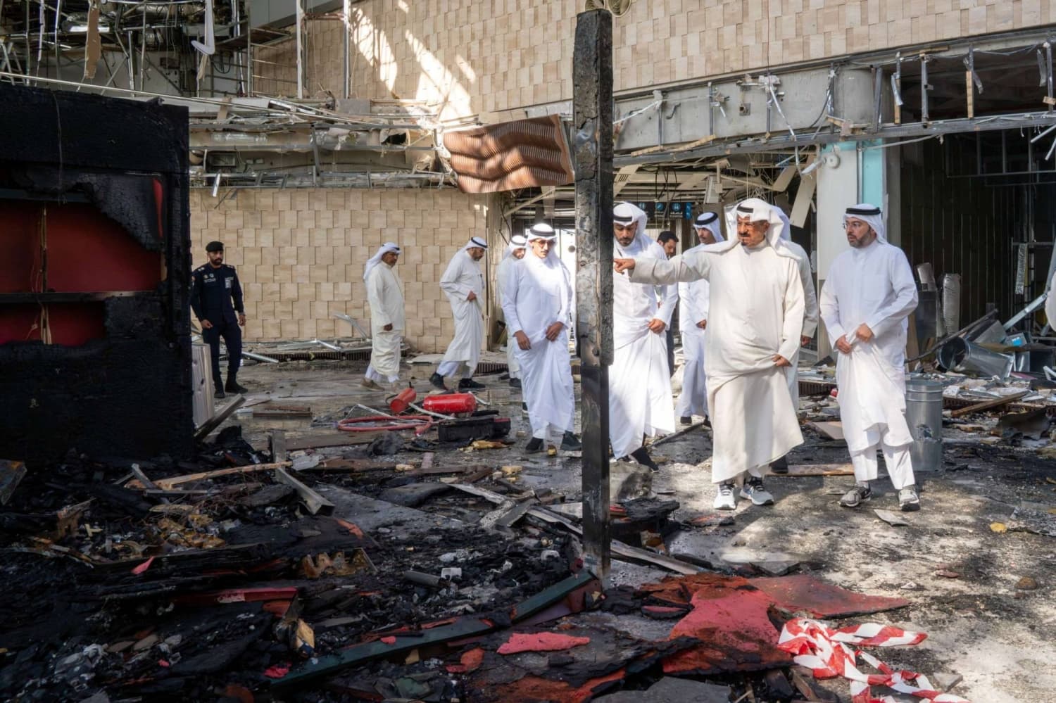 Iran Launches Attacks on Kuwait; U.S. Conducts Strikes Near Strait of Hormuz