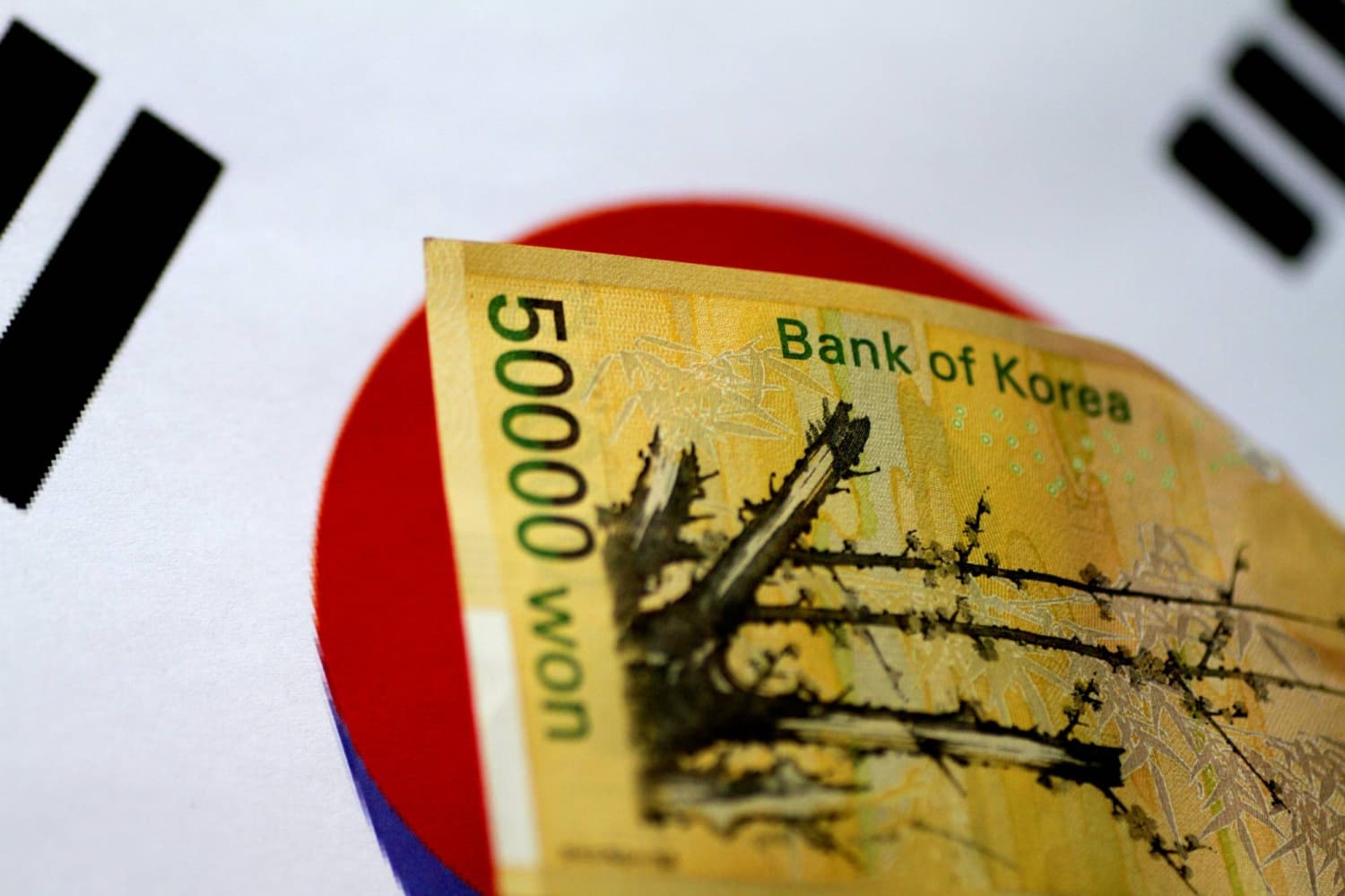 South Korea Takes Steps to Stabilize Won as Currency Approaches 2009 Low