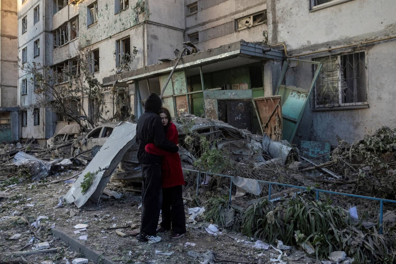 U.S. Focus on Iran Limits Attention to Ukraine Conflict, Says Secretary of State