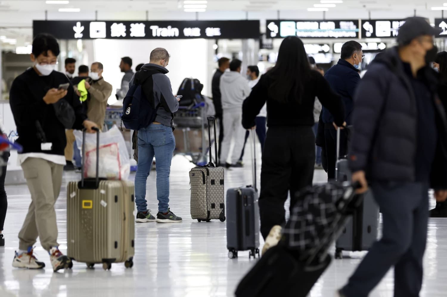 Immigration Brokers Prompt Crackdown on Business Manager Visa Applications