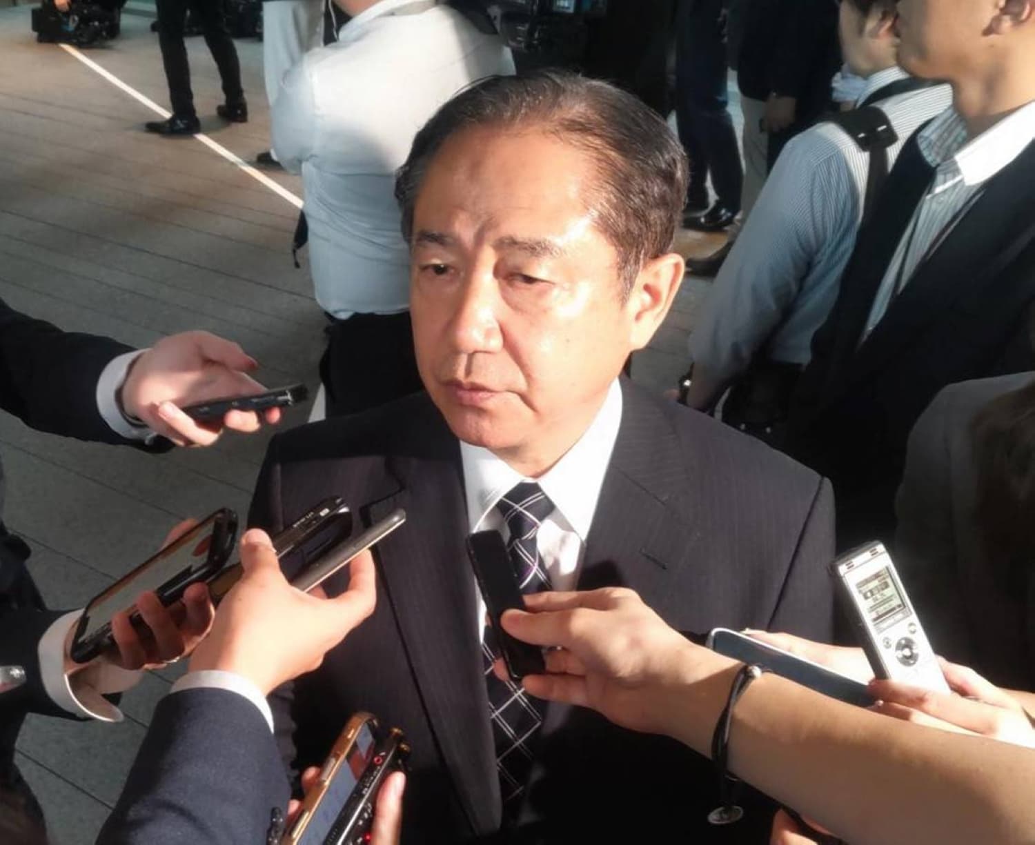 Experts Advise Caution on Proposal to Amend Japan's Nonnuclear Principles