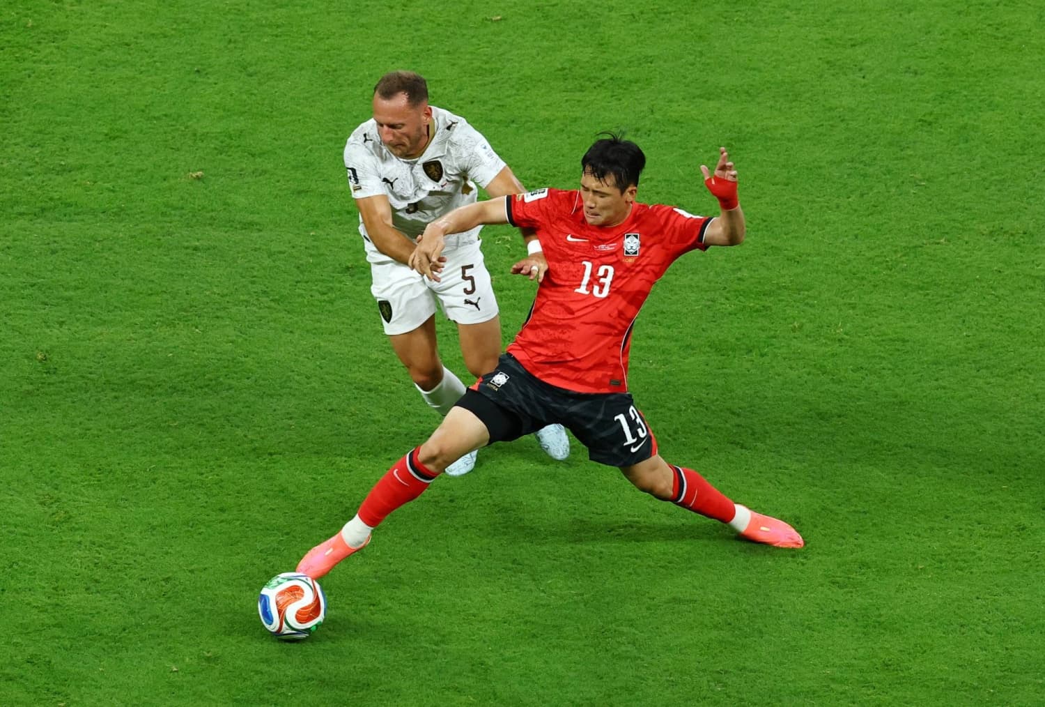 South Korea Defeats Czech Republic to Begin World Cup Journey