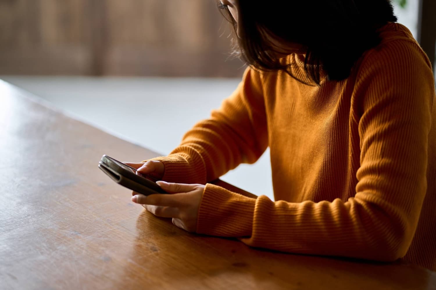 Japan Sees Over 100,000 Consultations on Social Media for the First Time