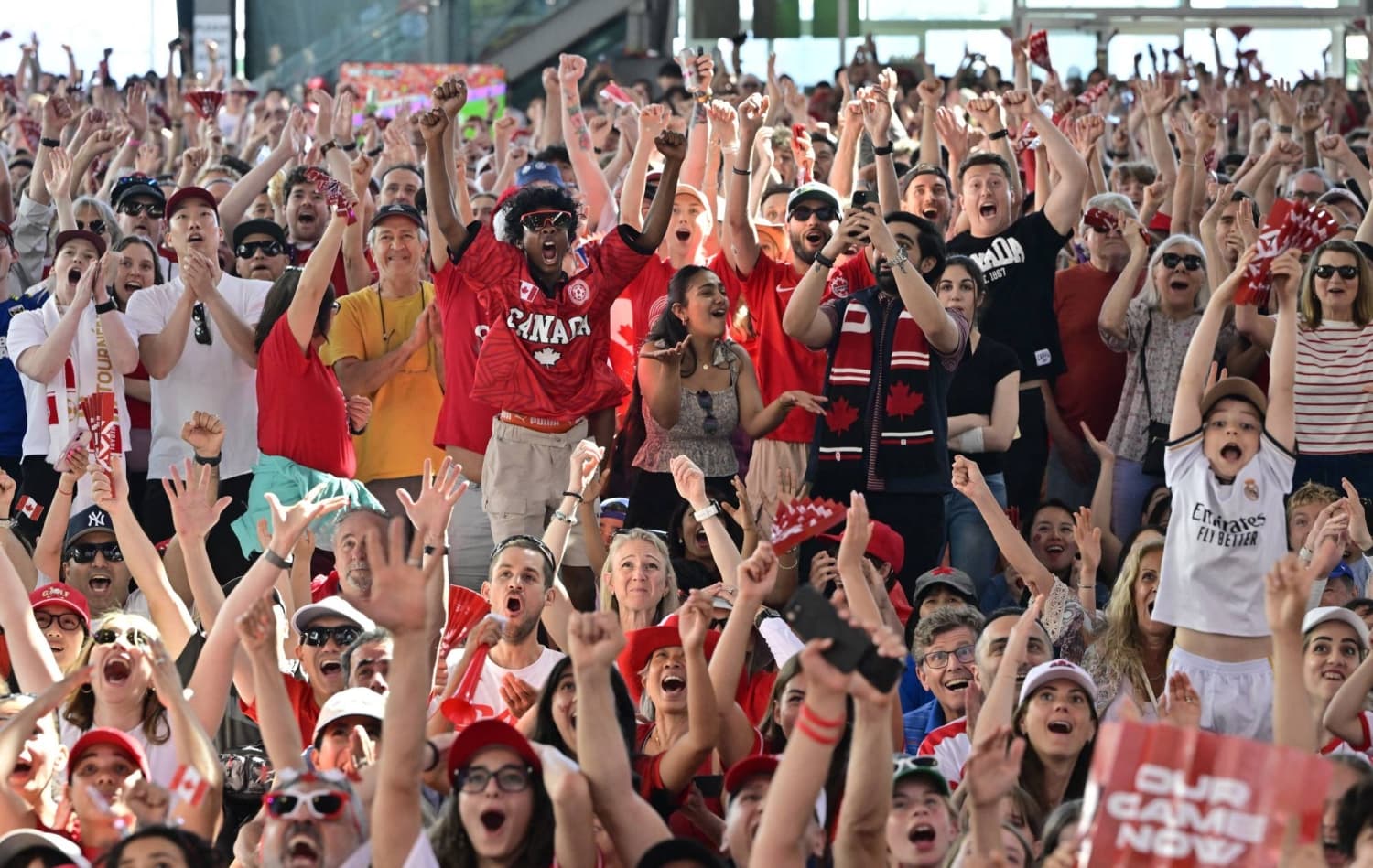 Canadians Celebrate First World Cup Victory with Beer and Poutine in Niagara Falls