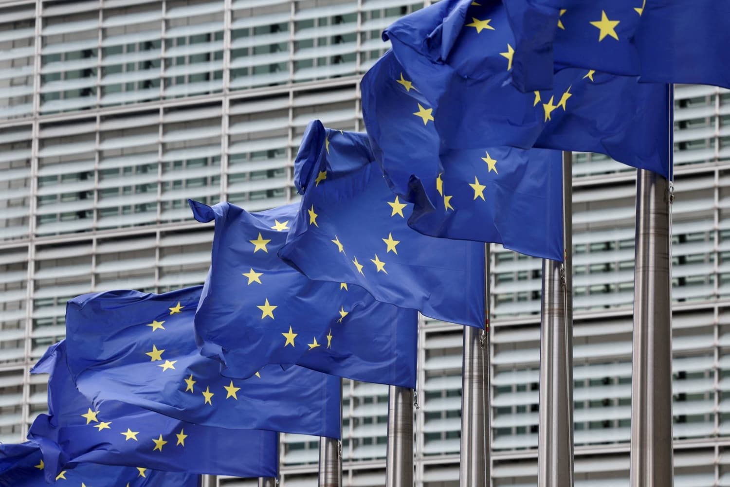 EU Considers Digital Euro to Reduce Dependence on U.S. Payment Systems