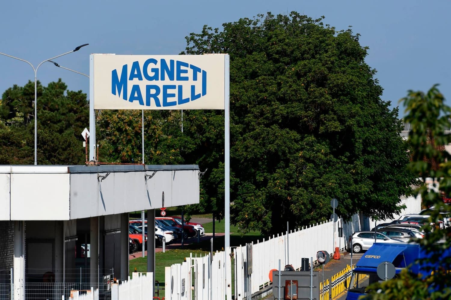 Stellantis and Nissan Discuss Acquisition of Marelli Assets Amid Bankruptcy