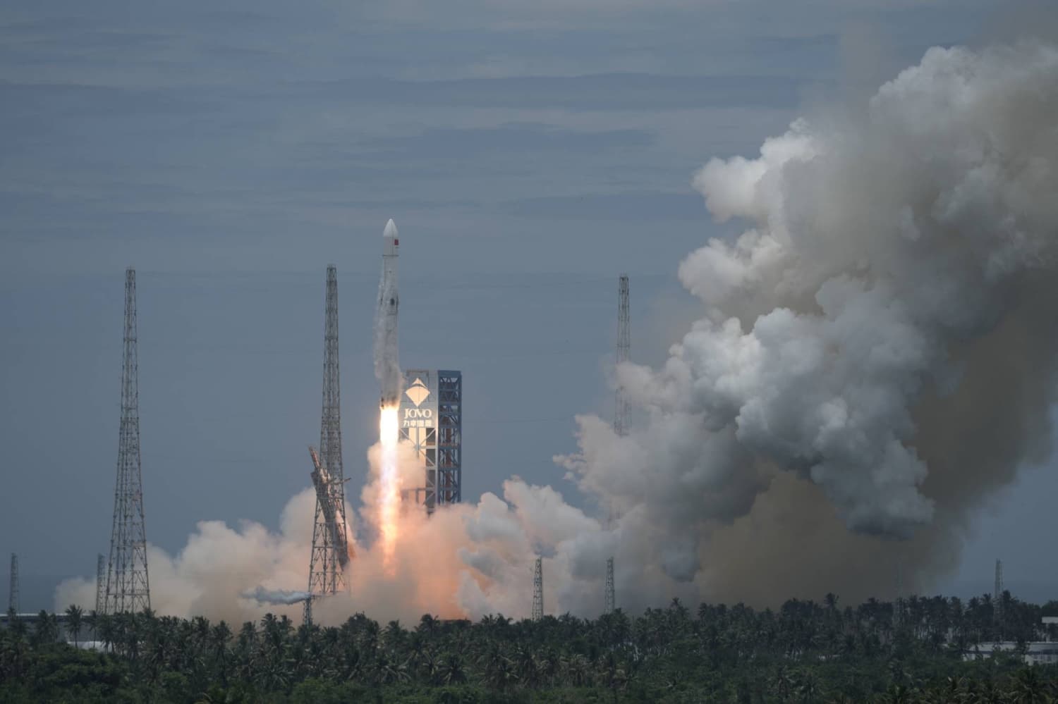 China Achieves Successful Test of Sea-Based Rocket Booster Recovery System