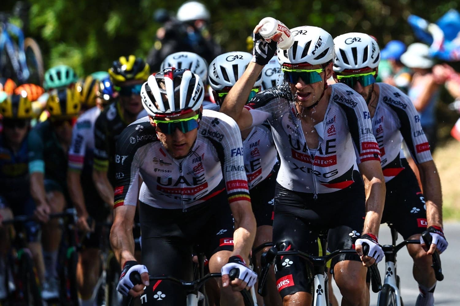 Tour de France Riders Endure Extreme Heat and Fatigue During 11th Stage