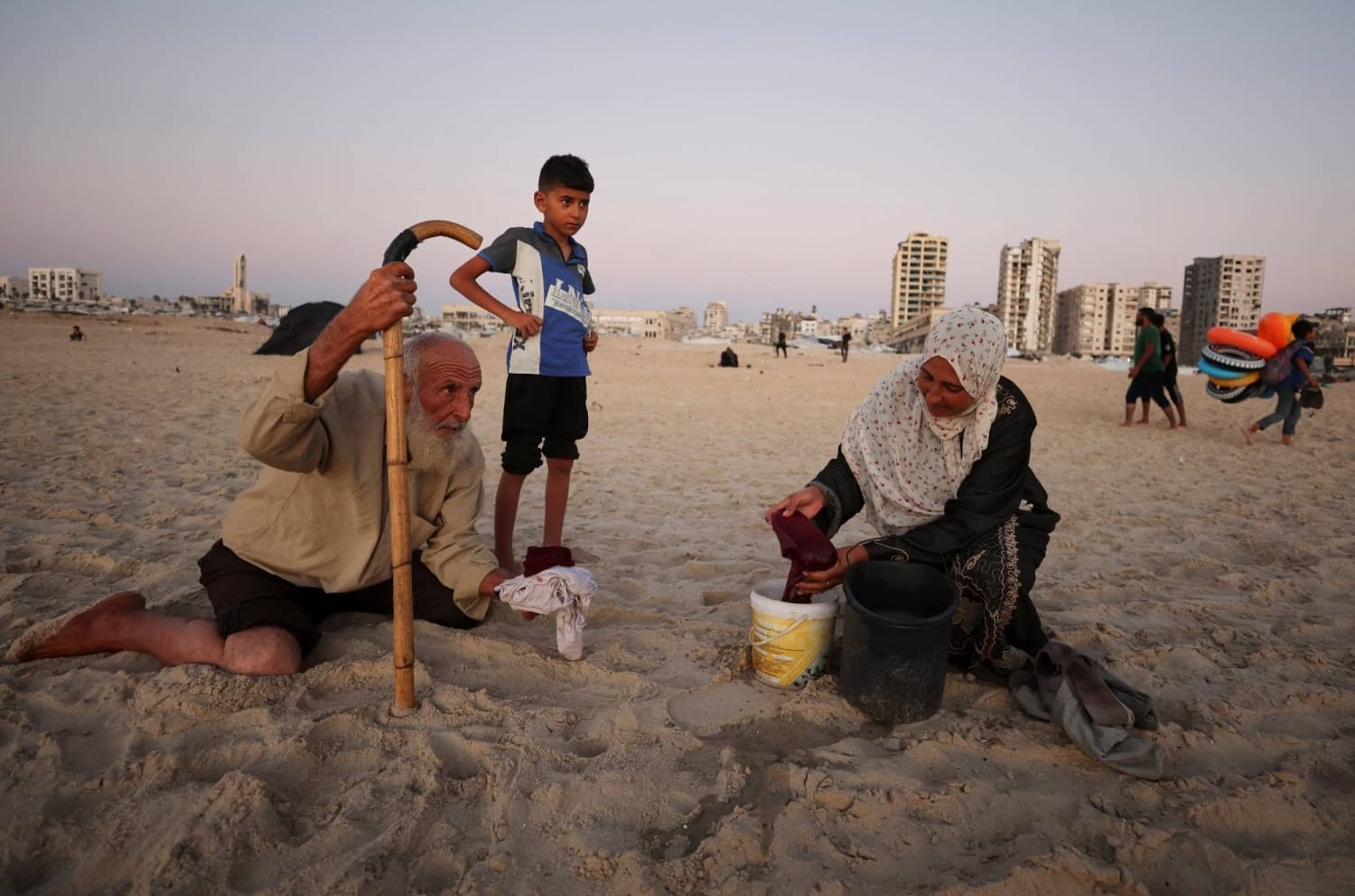 Gaza's Water Crisis Exposed Through a Mother's Struggle for Resources