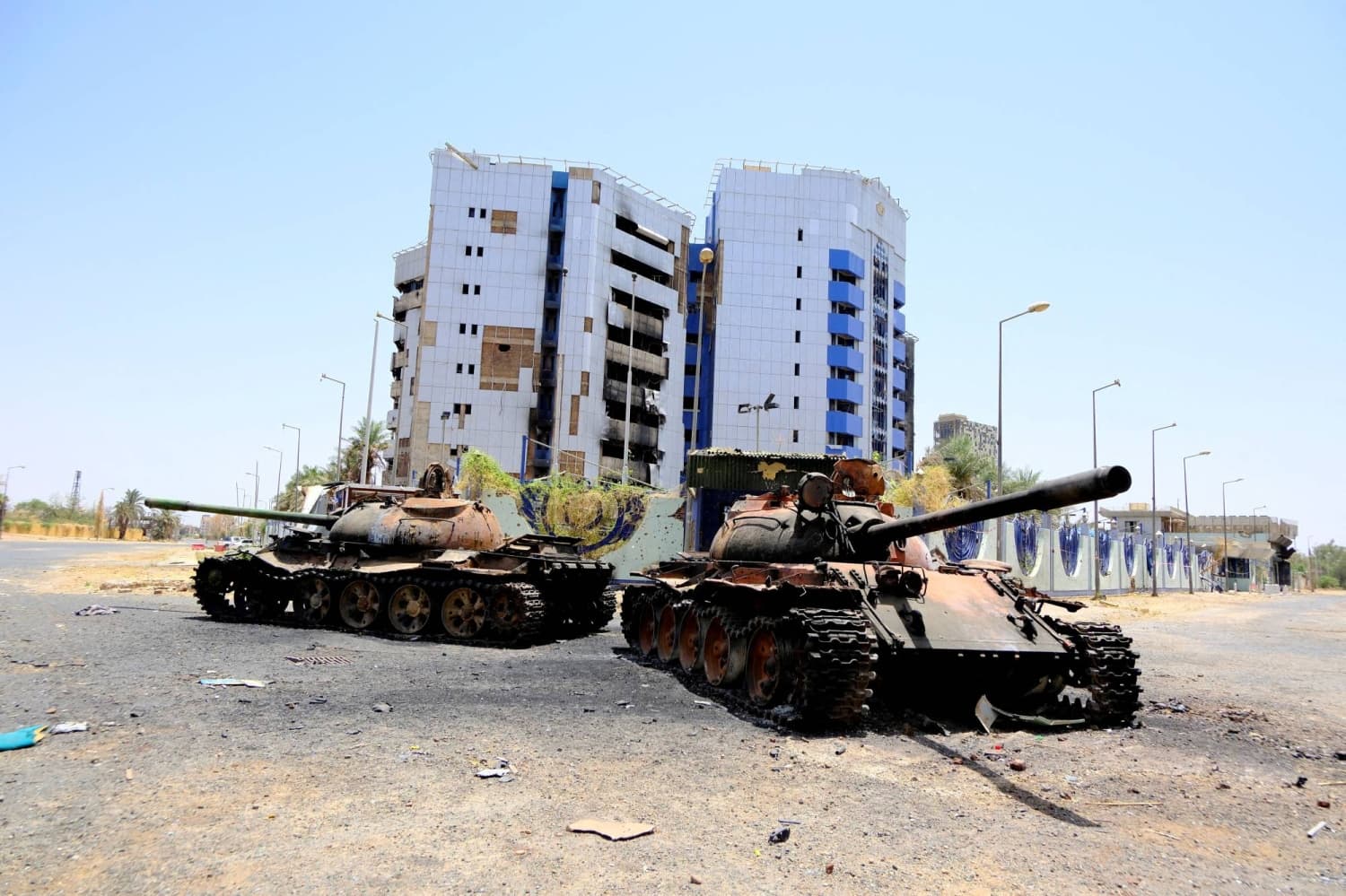 Sudanese Citizens Fear Ongoing Conflict Amidst Militia Presence