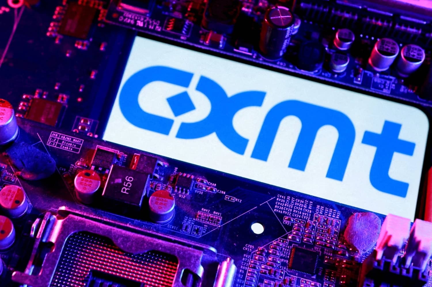 China's Memory Chip Manufacturers Gain Influence Amid AI Expansion and U.S. Oversight
