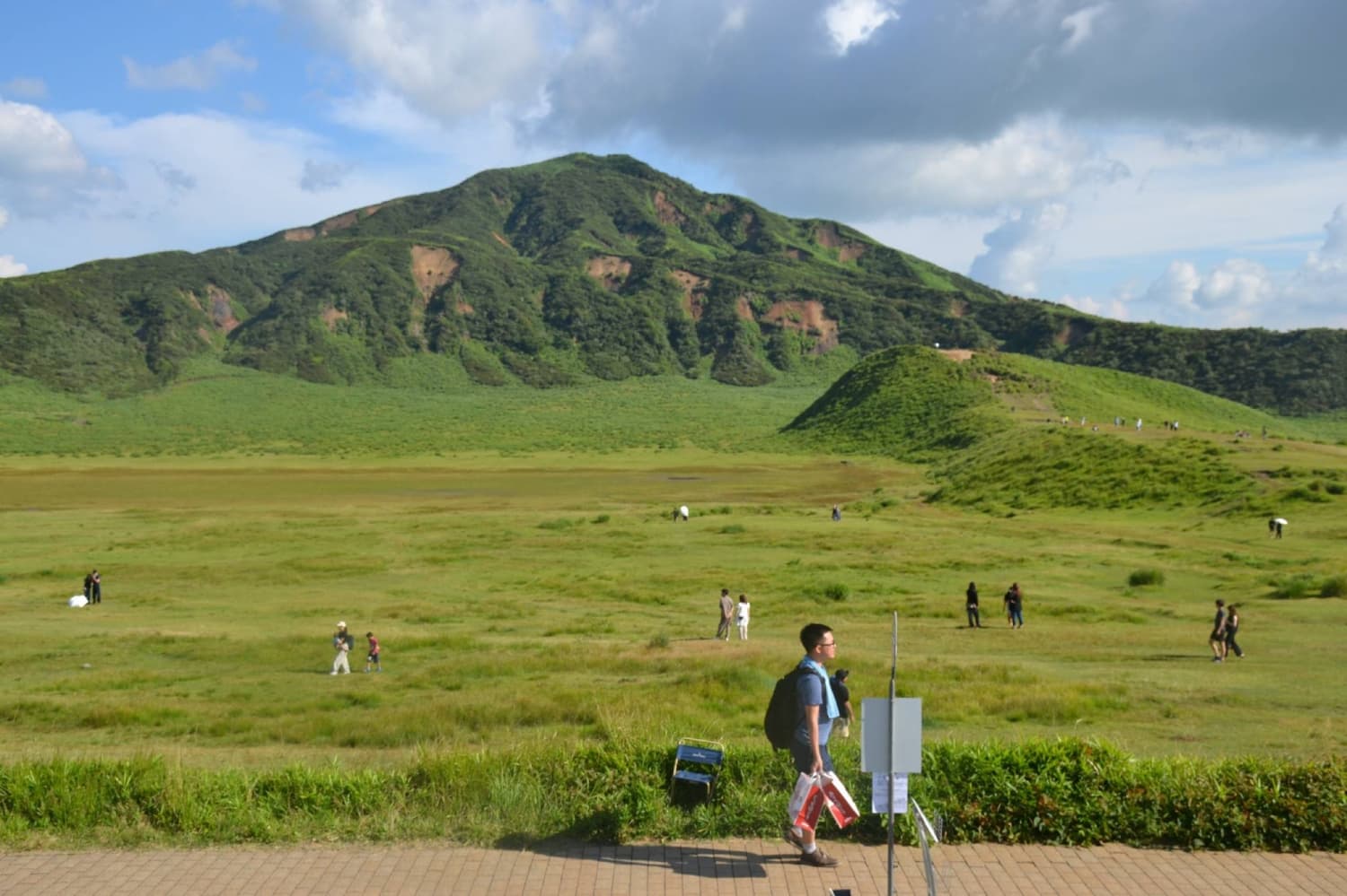 Kumamoto's Tourism Sector Faces Significant Losses Following Earthquake