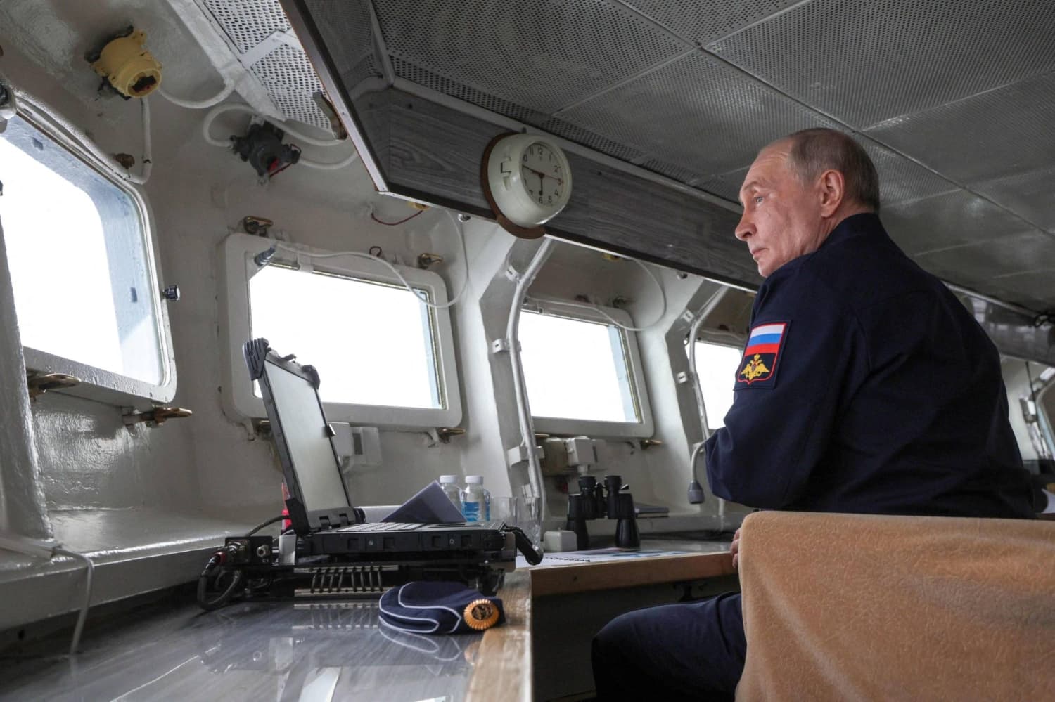 Japan Considers Response to Putin's Controversial Visit to Disputed Islands