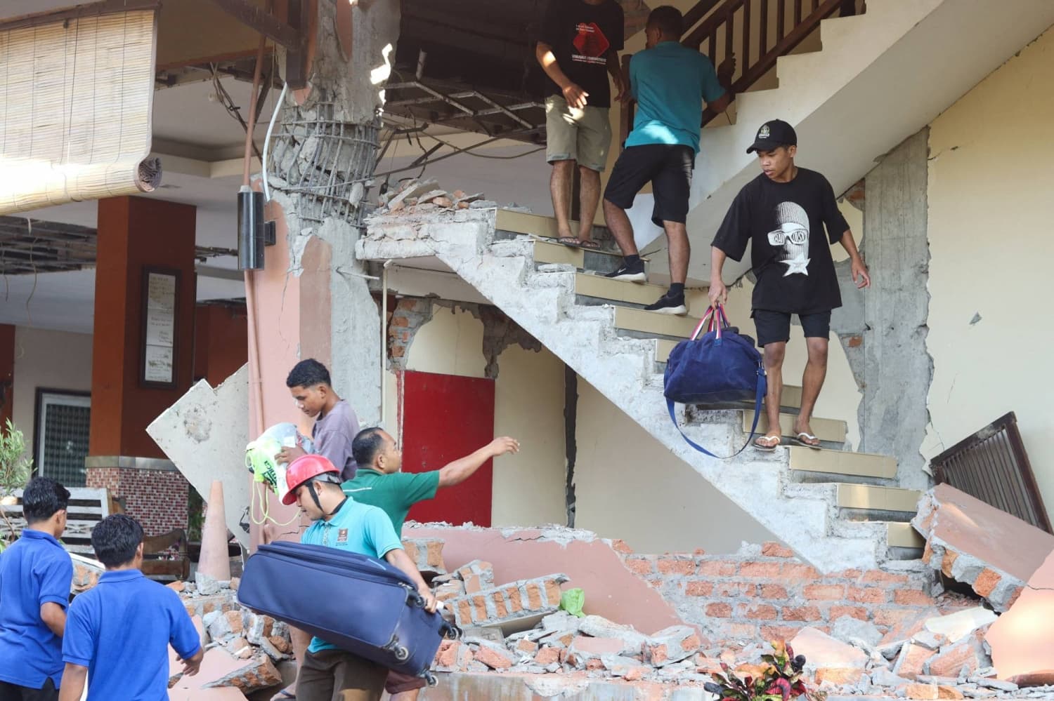 Strong Earthquake Near Indonesia Claims 20 Lives and Triggers Evacuations