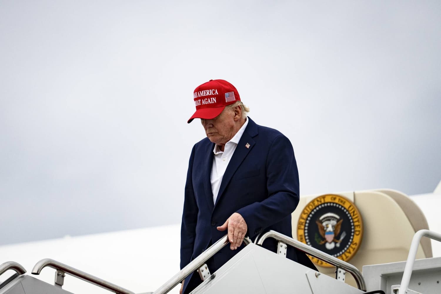 Trump warns of military action against Oman if it obstructs Iran negotiations