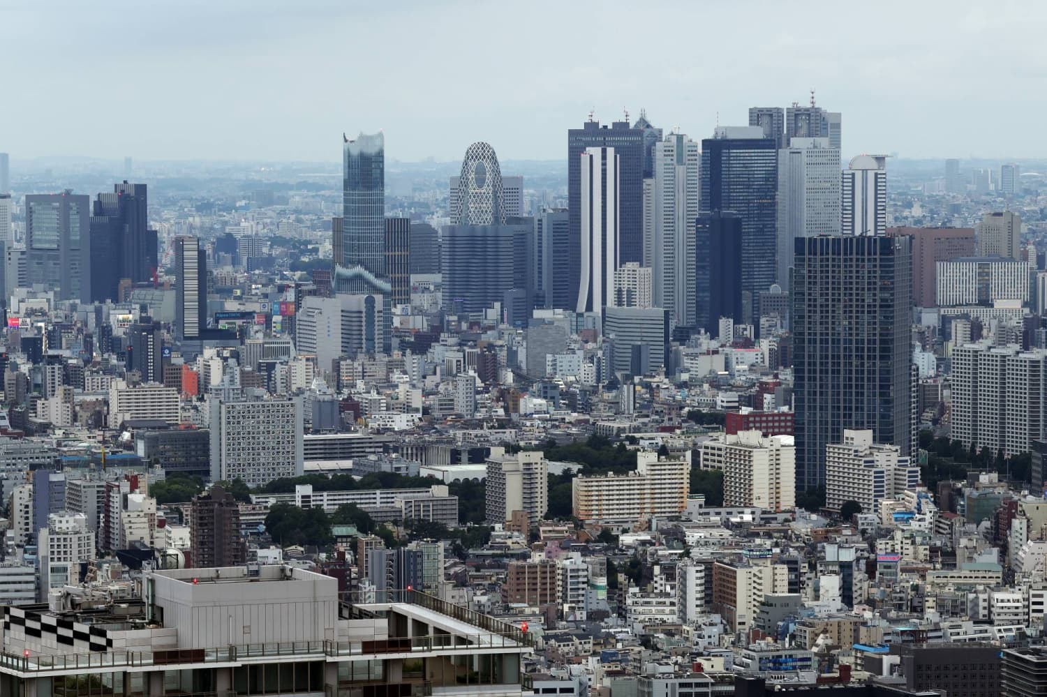Japan's Companies Report Largest Earnings Beat in Five Years Amid Rising Oil Costs