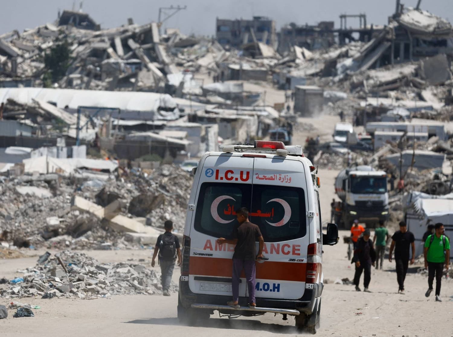 Documentary Highlights the Experiences of American Doctors in Gaza